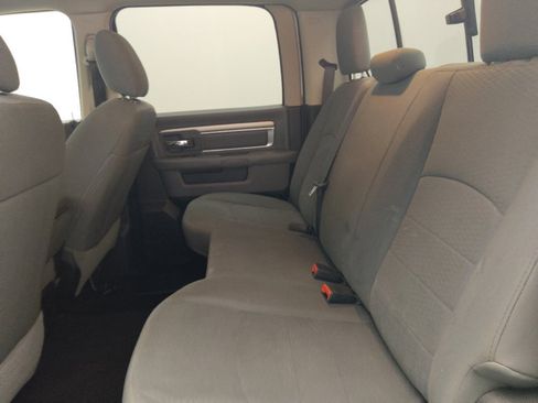 Used 2020 RAM 1500 Classic SLT AWD/4WD image 18