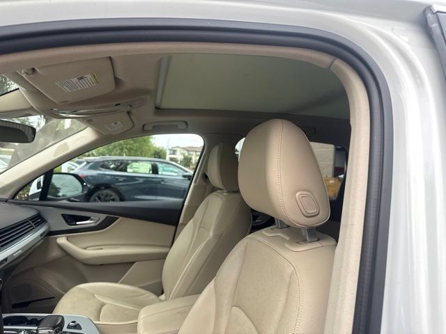 Used 2018 Audi Q7 2.0T Premium Plus w/ Premium Plus Package AWD/4WD image 11