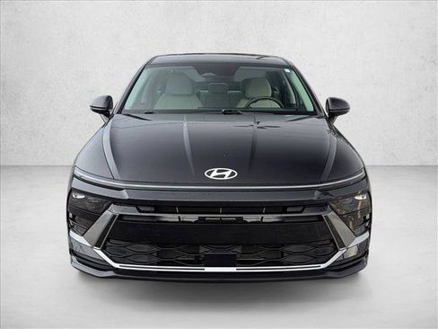 Certified 2025 Hyundai Sonata SEL image 2