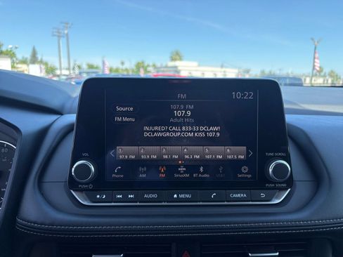 Used 2025 Nissan Rogue SV FWD image 20