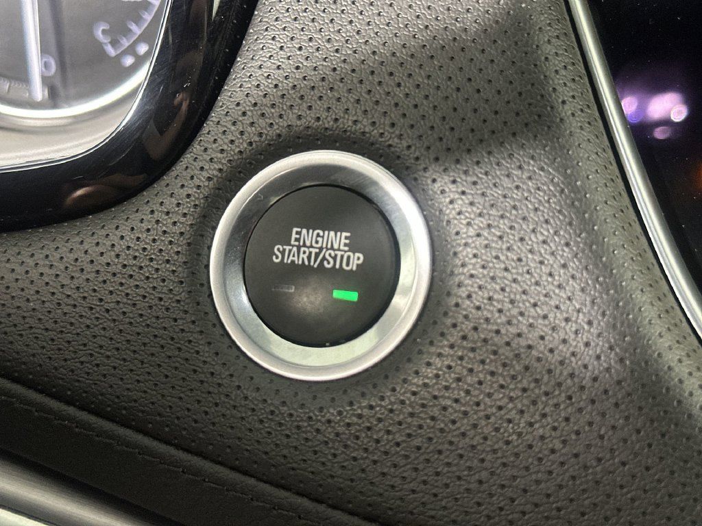Used 2023 Cadillac XT5 Luxury FWD image 19
