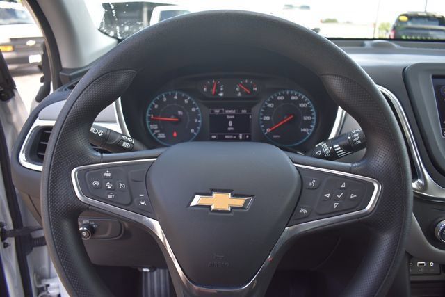 Certified 2022 Chevrolet Equinox LS w/ Driver Confidence II Package AWD/4WD image 29