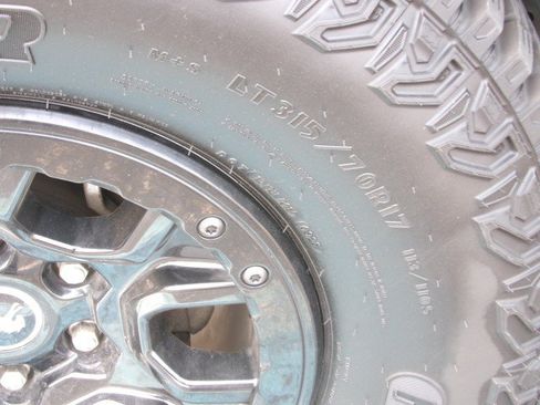 Used 2022 Ford Bronco Wildtrak AWD/4WD image 12