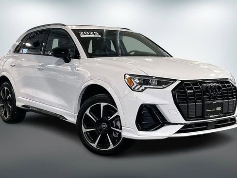 Certified 2025 Audi Q3 2.0T Premium Plus w/ Premium Plus Package image 1