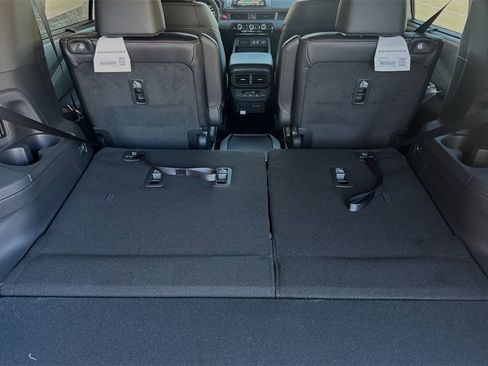 New 2025 Honda Pilot TrailSport image 16
