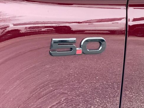 Used 2018 Ford Mustang GT Premium image 24