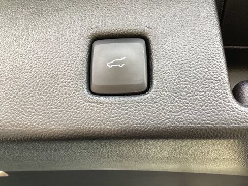 Used 2023 Ford Escape Active w/ Tech Pack #1 AWD/4WD image 15