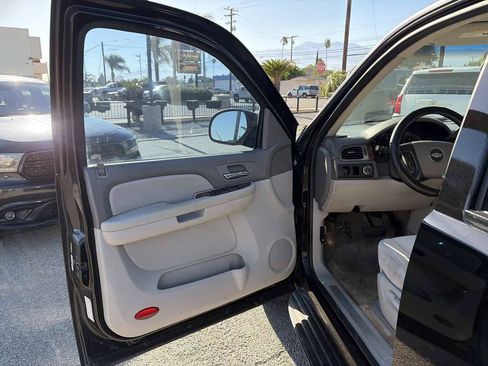 Used 2007 Chevrolet Tahoe LT AWD/4WD image 6