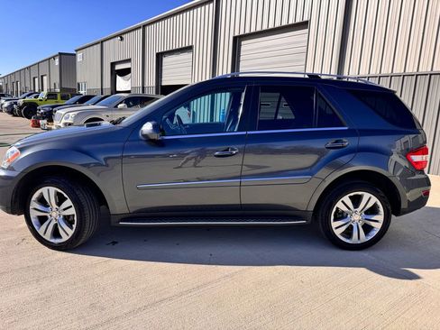 Used 2010 Mercedes-Benz ML 350 4MATIC image 3