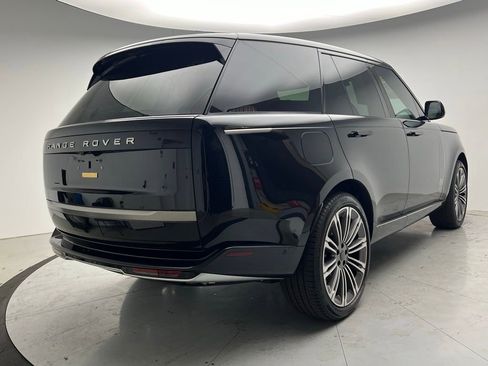 Used 2026 Land Rover Range Rover SE AWD/4WD image 3