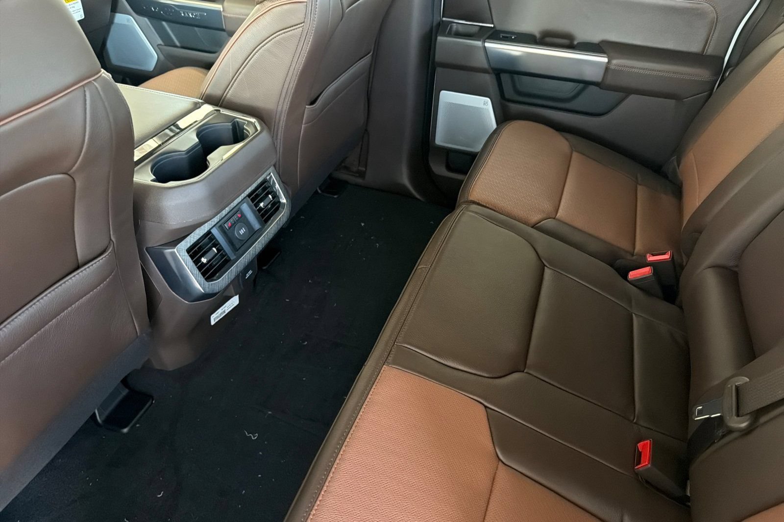 New 2027 Ford F350 King Ranch w/ Tremor Off-Road Package AWD/4WD image 13