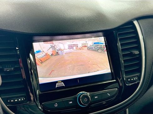 Used 2021 Chevrolet Trax LT image 14