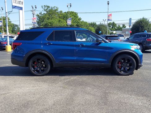 Used 2020 Ford Explorer ST w/ ST High-Performance Pack AWD/4WD image 7