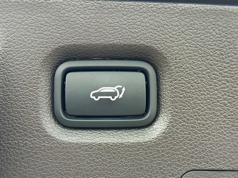 Used 2020 Hyundai Santa Fe Limited FWD image 12