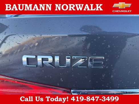 Used 2015 Chevrolet Cruze LT image 31