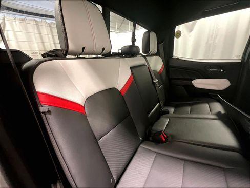 Used 2024 GMC Canyon AT4X image 16