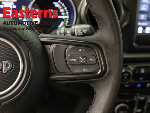 Used 2023 Jeep Wrangler Unlimited w/ Convenience Group AWD/4WD image 16