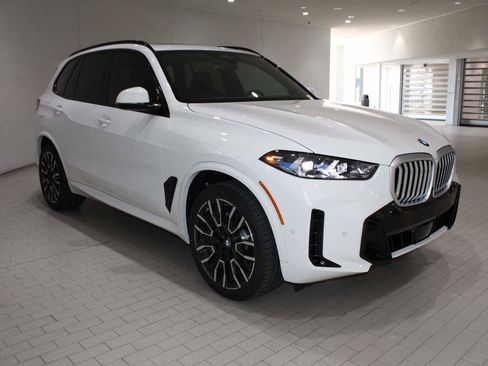 Used 2026 BMW X5 xDrive40i AWD/4WD image 7