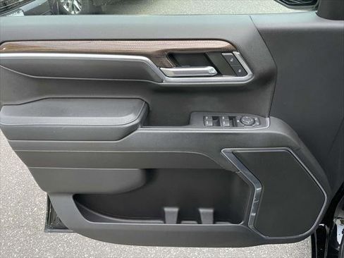 Used 2022 Chevrolet Silverado 1500 LT image 15