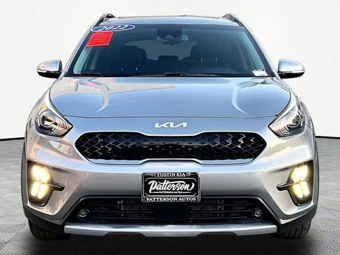 Used 2022 Kia Niro Touring Special Edition image 4