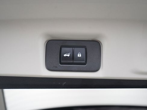 Used 2024 Nissan Ariya AWD image 20