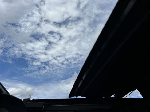 Used 2022 Jeep Wrangler Unlimited Rubicon 4xe w/ Cold Weather Group image 25