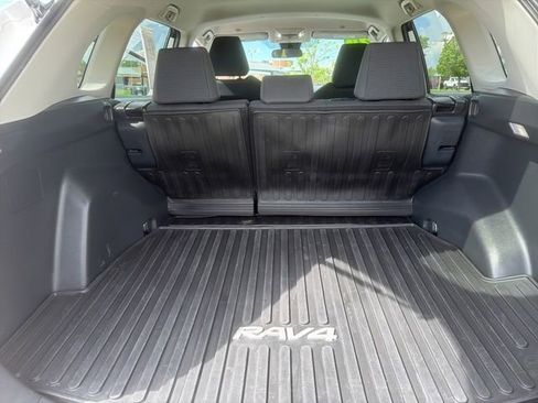 Used 2024 Toyota RAV4 LE AWD/4WD image 26
