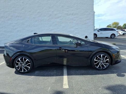 New 2026 Toyota Prius Plug-In Hybrid image 2