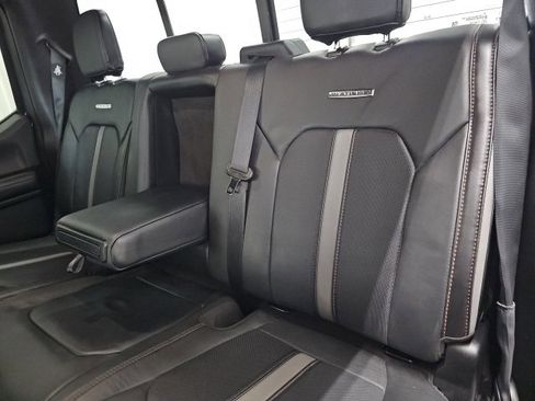 Used 2018 Ford F150 Platinum image 19