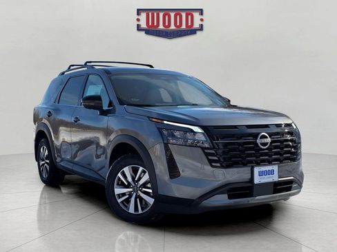 New 2026 Nissan Pathfinder SL image 1