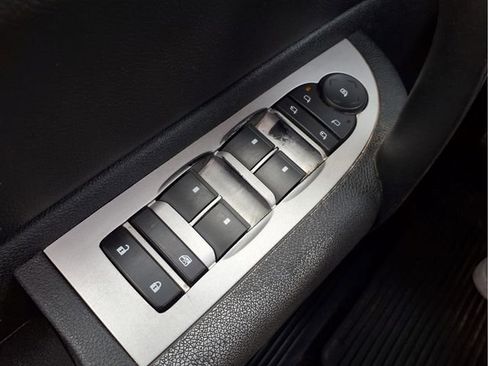 Used 2009 Chevrolet Silverado 1500 LT w/ Power Pack Plus AWD/4WD image 15