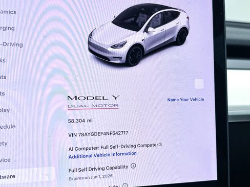 Used 2022 Tesla Model Y Performance AWD/4WD image 22