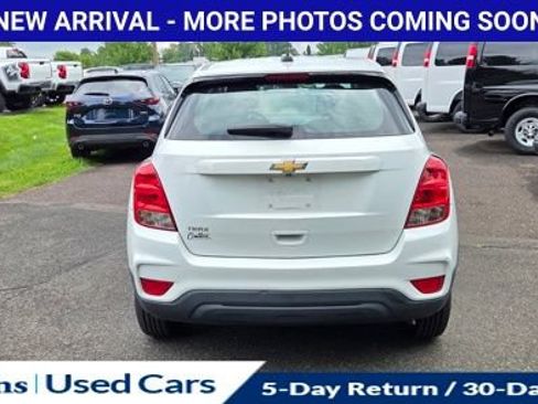 Used 2018 Chevrolet Trax LS FWD image 8