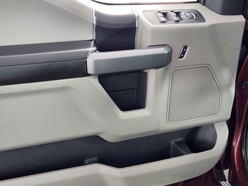 Used 2016 Ford F150 XLT AWD/4WD image 16