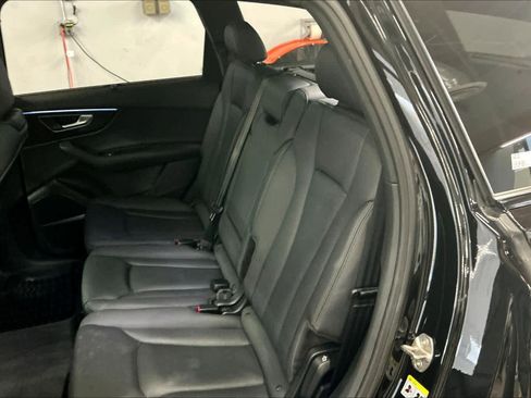 Used 2022 Audi Q7 3.0T Prestige image 28