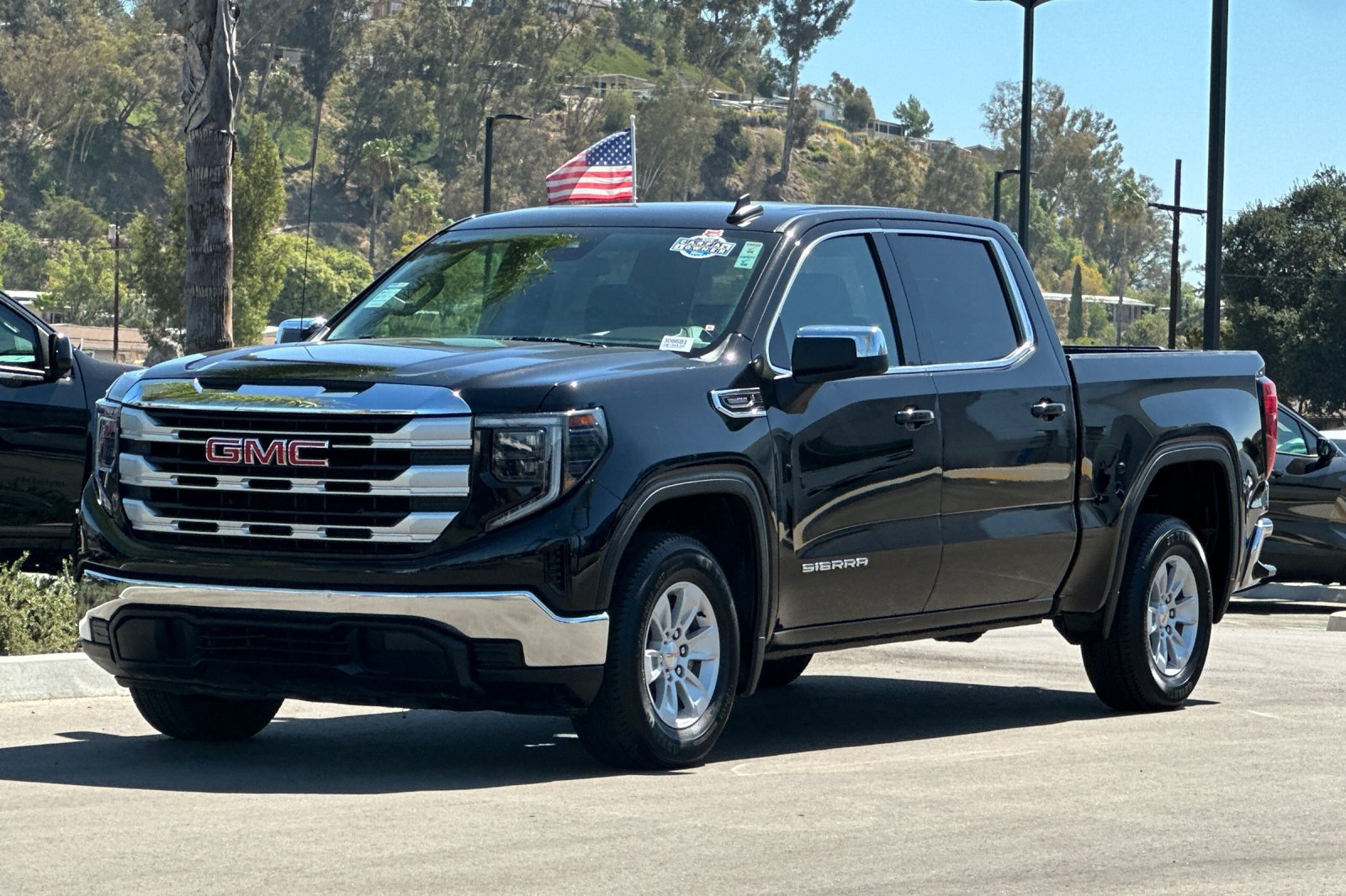 Used 2024 GMC Sierra 1500 SLE RWD image 8