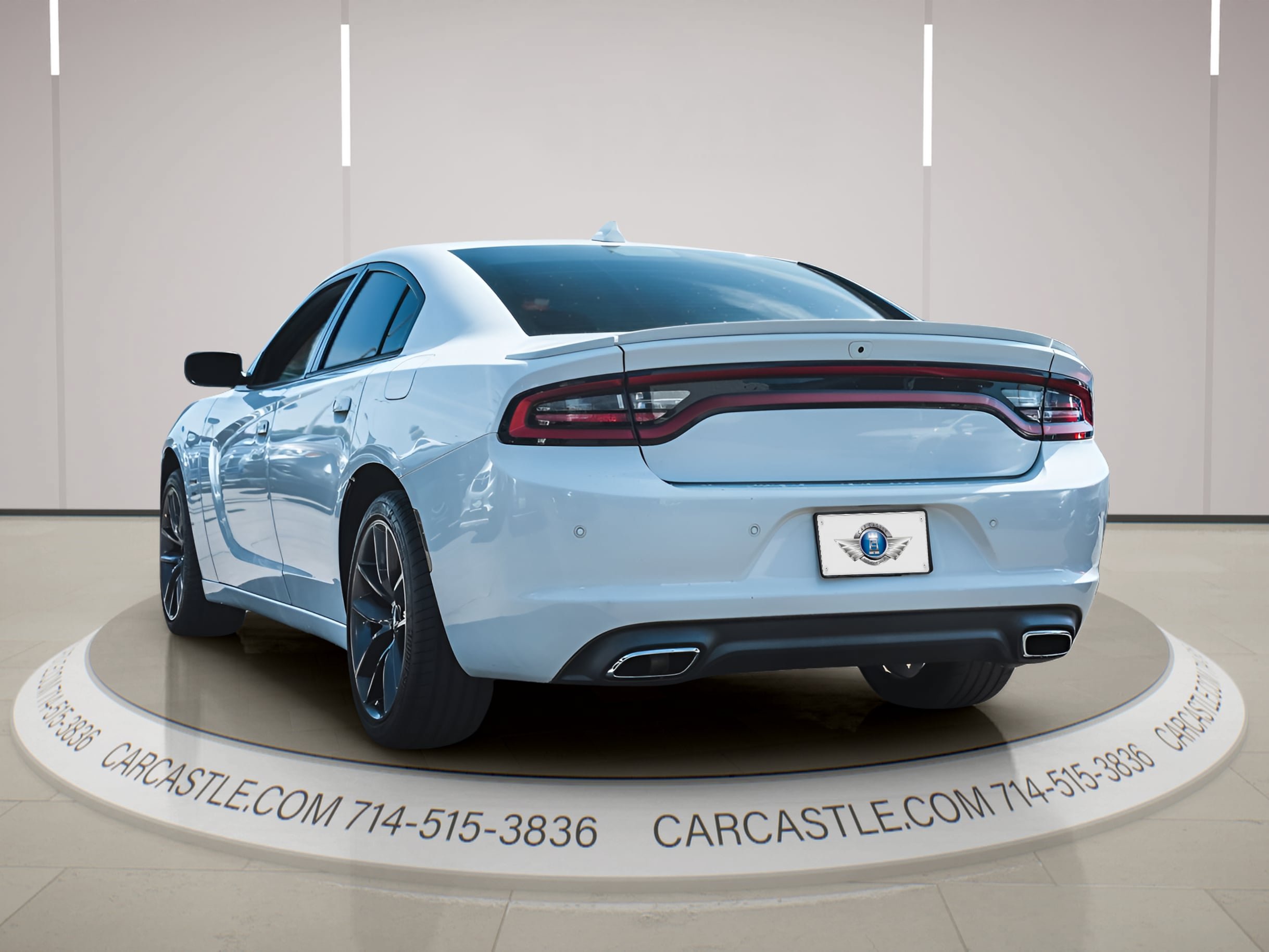 Used 2018 Dodge Charger R/T RWD image 3