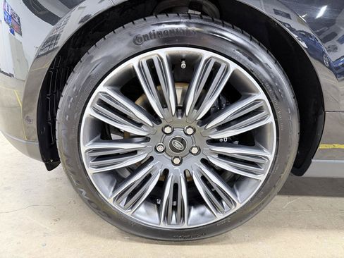 Used 2022 Land Rover Range Rover P525 Westminster Edition AWD/4WD image 11