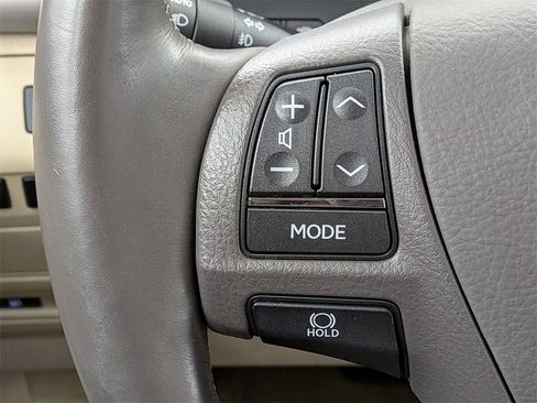 Used 2014 Lexus LS 460 AWD image 19