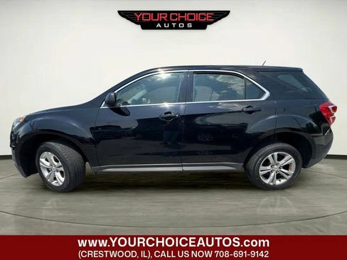 Used 2017 Chevrolet Equinox LS FWD image 2