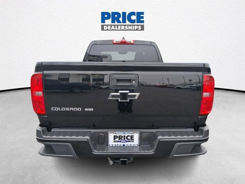 Used 2015 Chevrolet Colorado LT w/ LT Convenience Package image 4