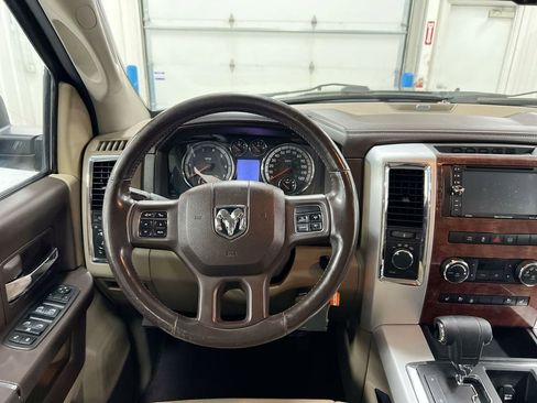 Used 2012 RAM 1500 Laramie image 11