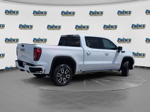 Used 2024 GMC Sierra 1500 AT4 w/ Technology Package AWD/4WD image 6