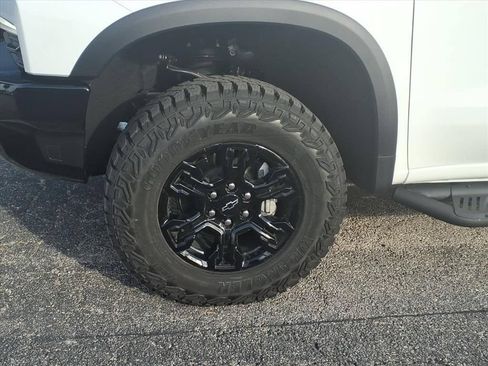 New 2026 Chevrolet Silverado 1500 ZR2 AWD/4WD image 11