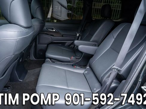 Used 2025 Lexus GX 550 w/ Cold Area Package AWD/4WD image 14