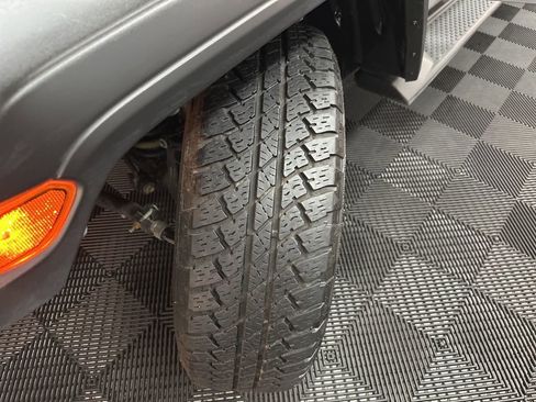 Used 2018 Jeep Wrangler Unlimited Sahara image 36