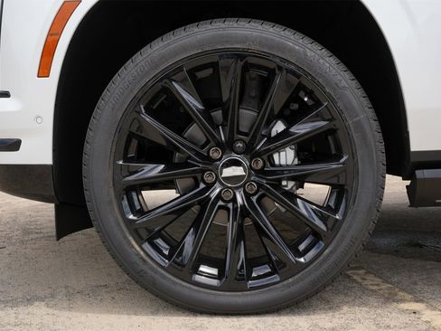 New 2025 Cadillac Escalade Sport Platinum w/ LPO, ONYX Package image 29