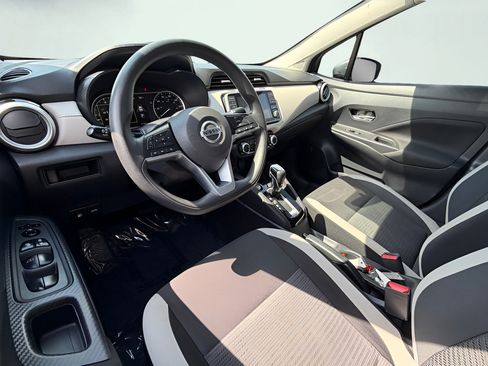 Used 2021 Nissan Versa SV FWD image 14