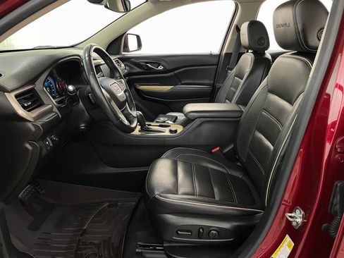 Certified 2018 GMC Acadia Denali w/ Technology Package AWD/4WD image 9