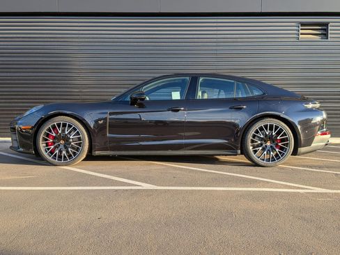 New 2026 Porsche Panamera 4S image 2